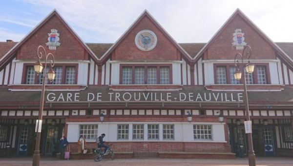 リヨンからノルマンディの海辺の町ドーヴィルへ