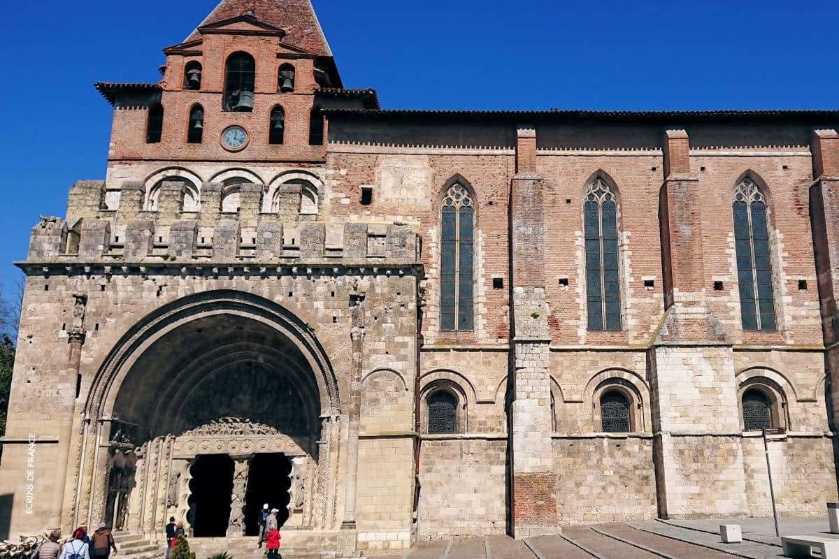 フランス最古のロマネスク回廊を訪ねてモワサックへ