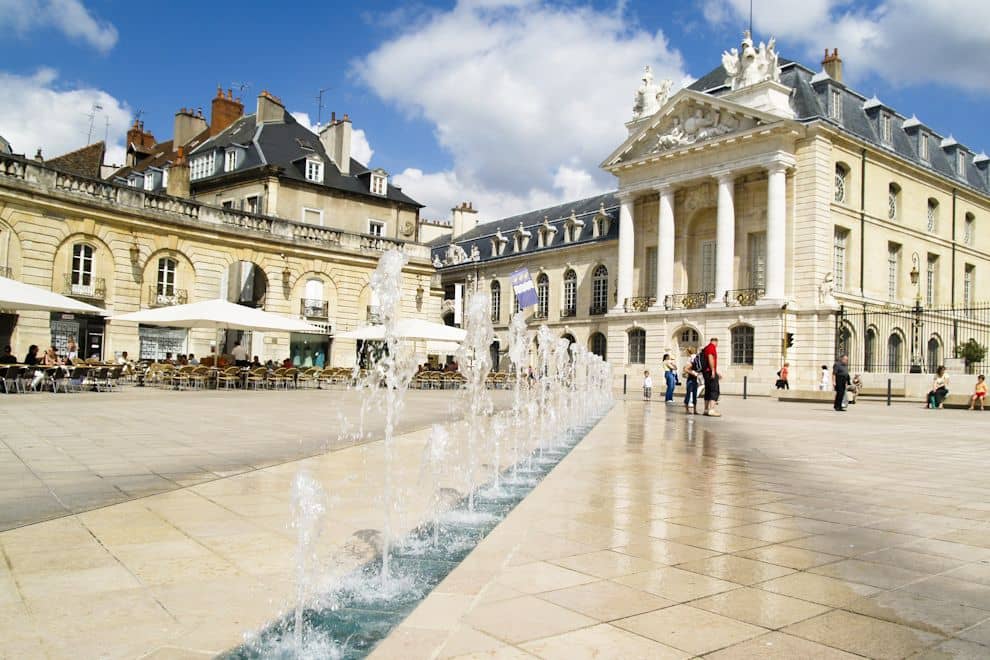 『ディジョン』を歩く